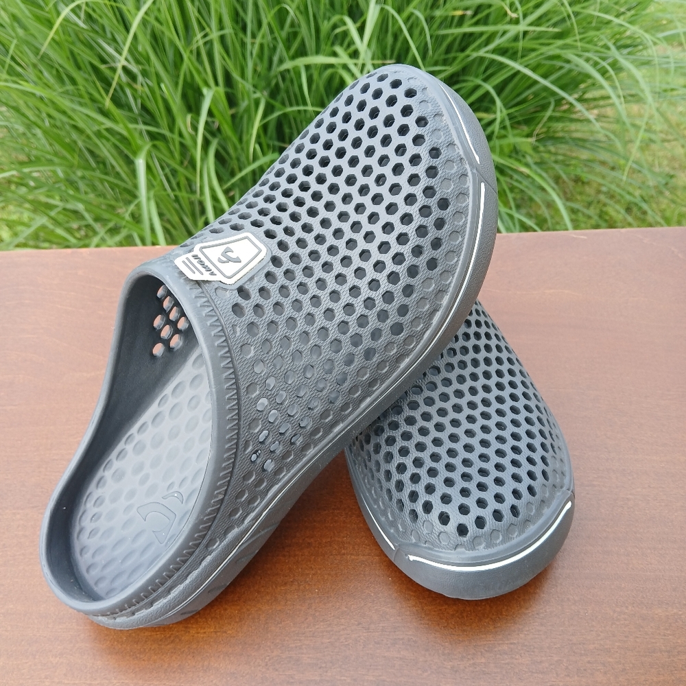 Gray Slip-On Clogs - Picture 4 of 9